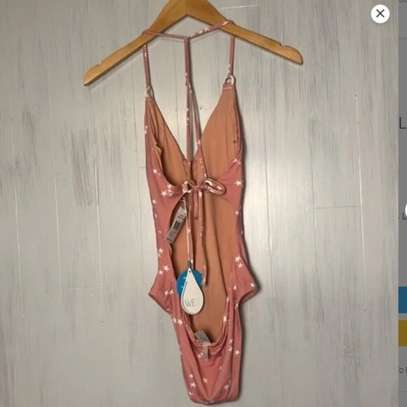 New WET Swim Rose Stars Luxury One Piece Swimsuit Available in Sm and Lg Beachy - Picture 6 of 13
